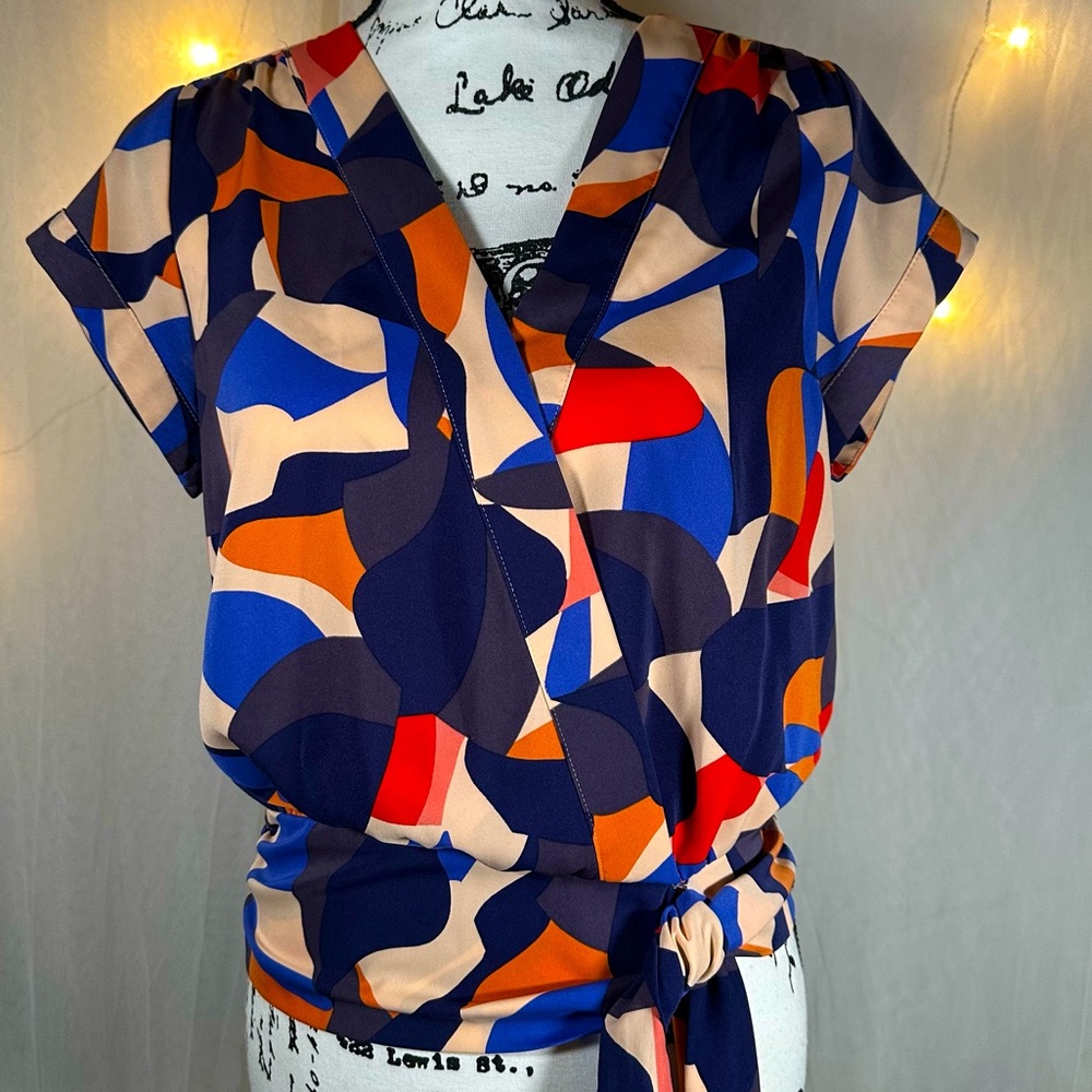 Nine West Wrap Style Blouse Women’s Small Multicolor Shortsleeve Abstract‎
